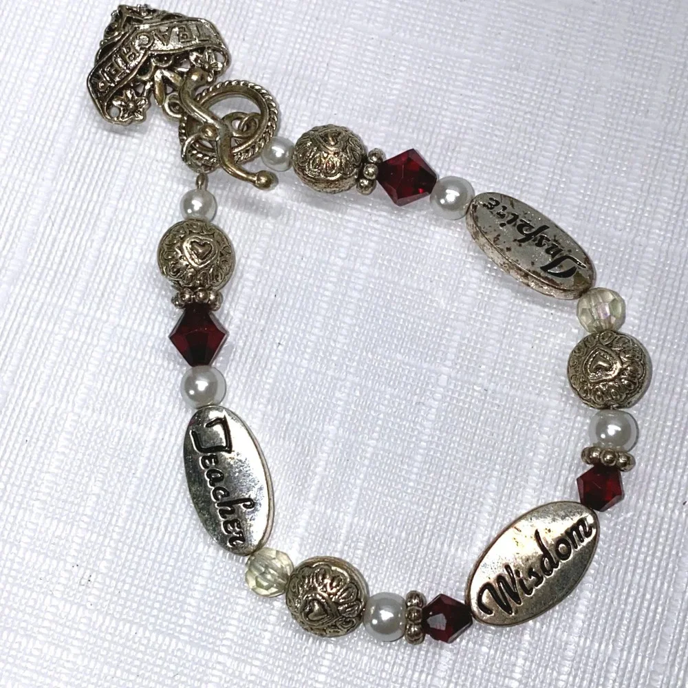 Teacher Inspire Wisdom Heart Charm Toggle Bracelet Silver Tone‎ Beads Red Gems